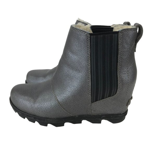 Sorel Wedge Chelsea Boot Women 9 Silver Gray Joan of Arctic Sherpa LL5335-052 - Picture 1 of 7